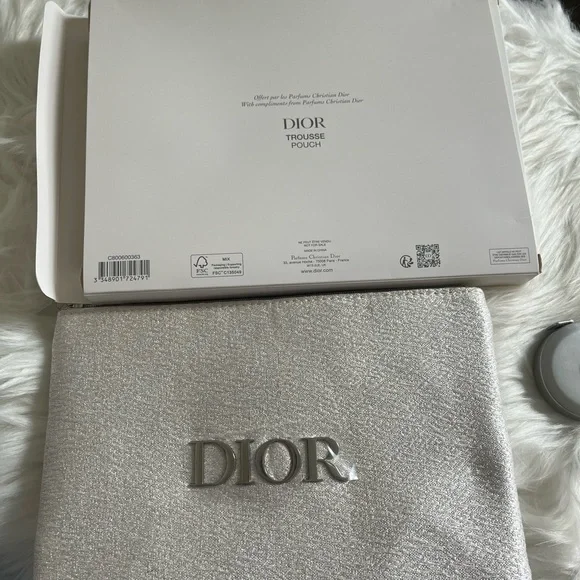 Dior silver pouch with box - Picture 5 of 5